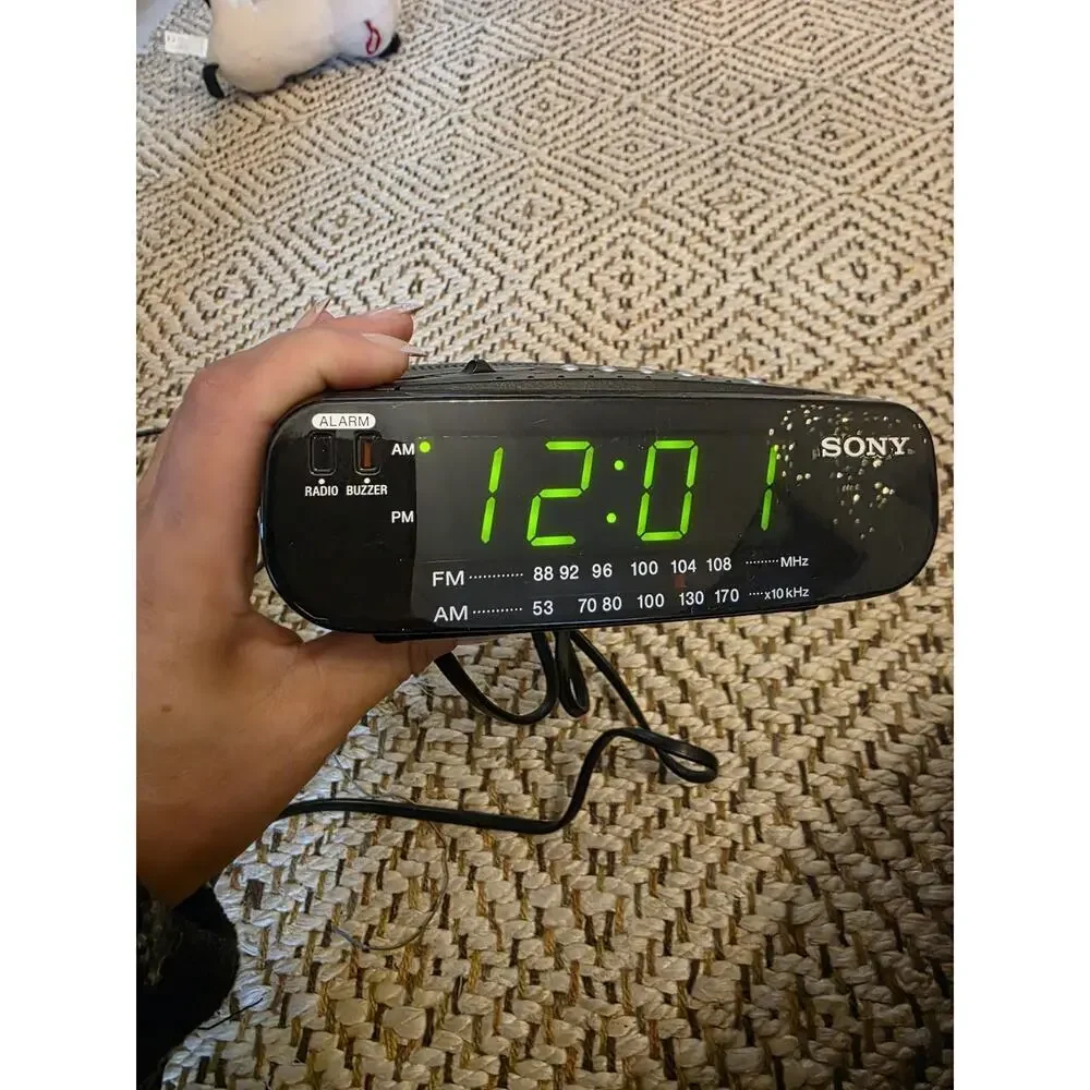 Sony Dream Machine ICF-C218‎ AM FM Digital Alarm Clock Radio Black C1